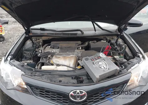 2014 Toyota Camry Se z USA, uszkodzony, nr VIN 4T1BF1FK9EU767492